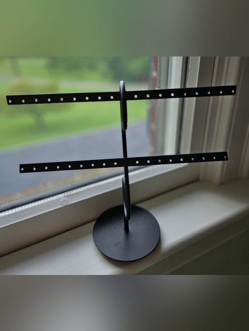 Black Metal Earring Holder Stand